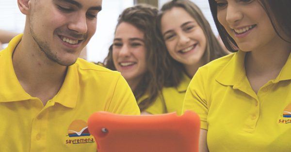 Interaktivne-table-za-časove-koji-se-prate-s-pažnjom