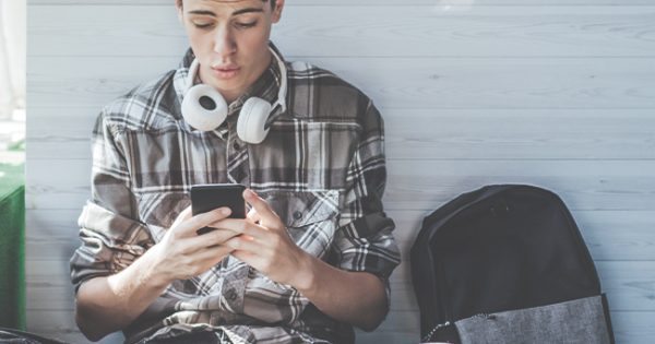 Učenje-uz-pomoć-pametnih-telefona